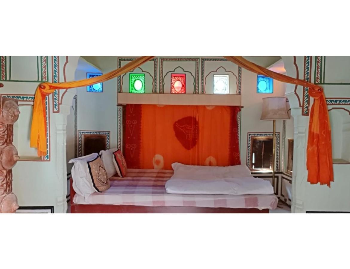 Singhasan Haveli, Mandawa Apartment Exterior photo