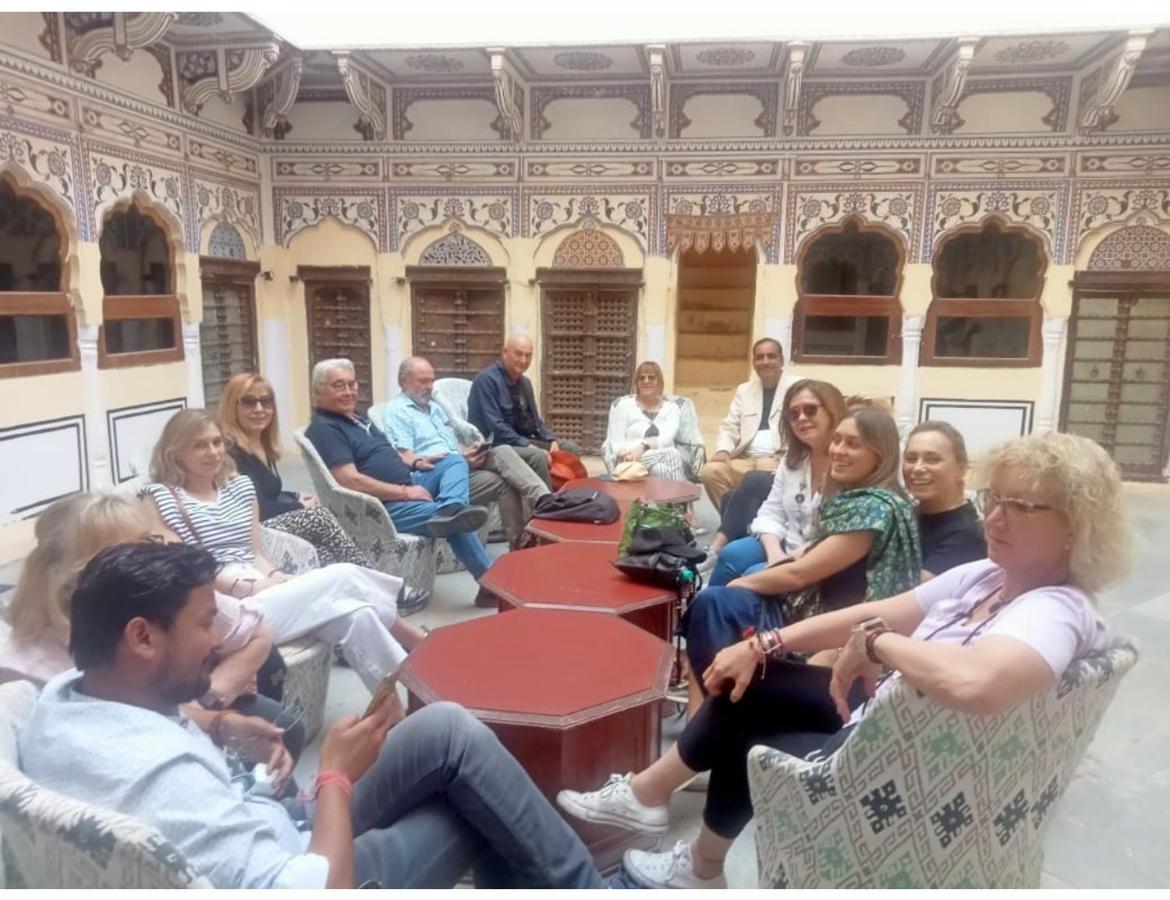 Singhasan Haveli, Mandawa Apartment Exterior photo